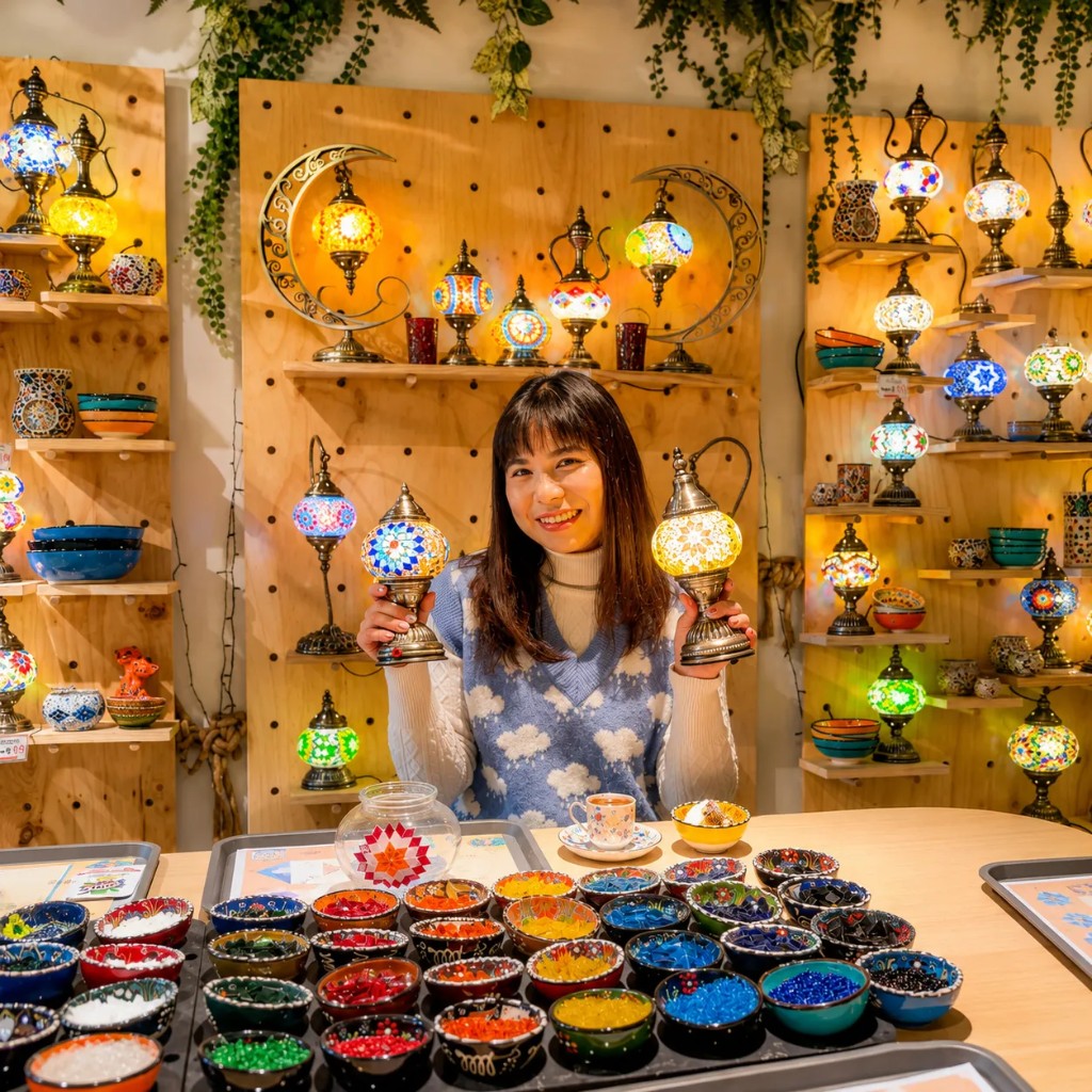 Mosaic lamp workshop